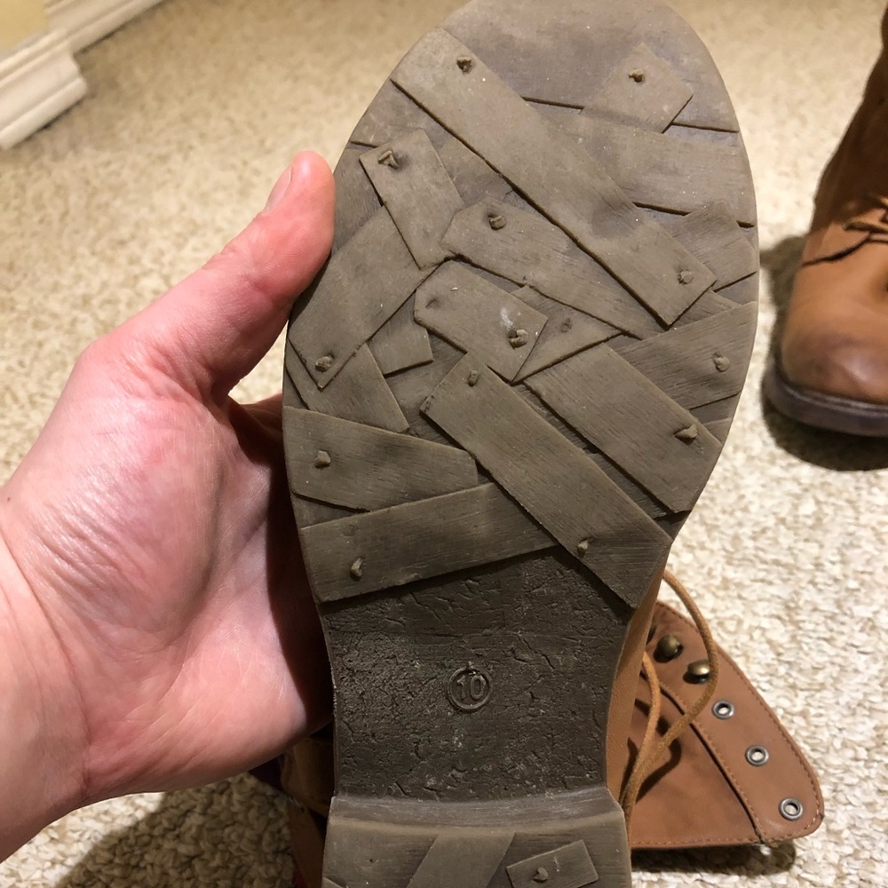 Cathy Jean Combat Boot - Picture 2 of 8